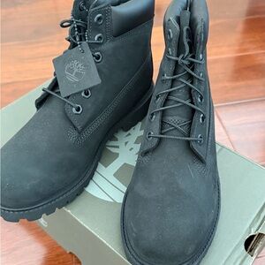 Timberland Junior’s Black Boots Size 5 M/M NWB